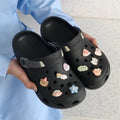 sandalia crocs com acessorios